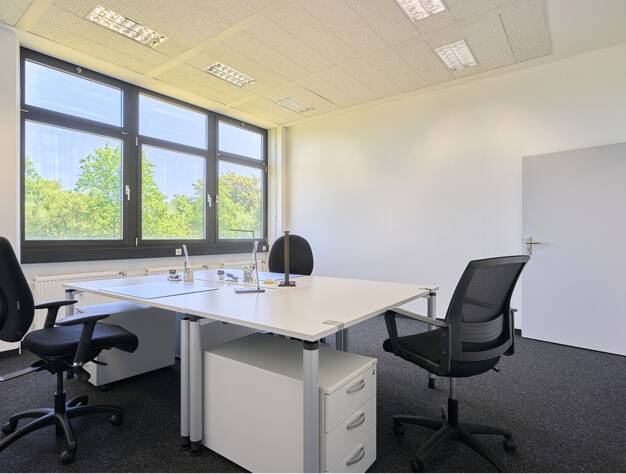 Bürofläche zur Miete 6,50 € 17,3 m² Bürofläche Bretonischer Ring 4-6a Neukeferloh Grasbrunn 85630