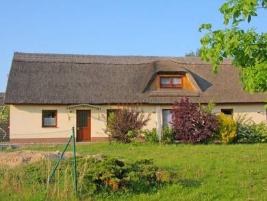Mehrfamilienhaus zum Kauf 360.000 € 8 Zimmer 180 m² 1.101 m² Grundstück frei ab sofort Korswandt Korswandt 17419