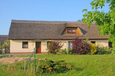 Mehrfamilienhaus zum Kauf 360.000 € 8 Zimmer 180 m² 1.101 m² Grundstück frei ab sofort Korswandt Korswandt 17419