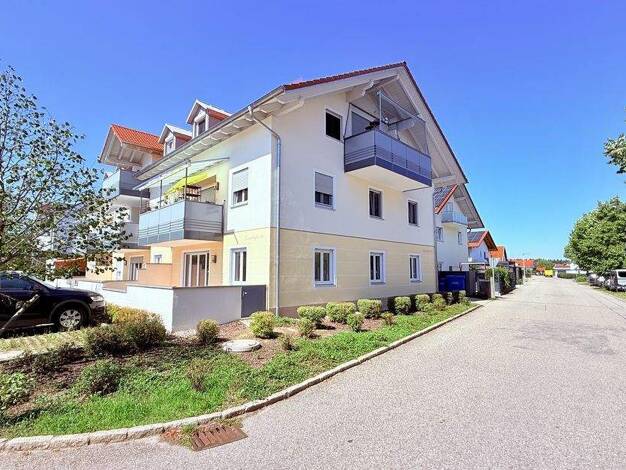 Terrassenwohnung zur Miete 995 € 3 Zimmer 95,2 m² EG frei ab sofort Turnstraße 14 Garching Garching an der Alz 84518