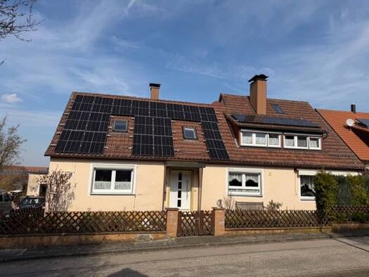 Einfamilienhaus zum Kauf 399.000 € 8 Zimmer 225 m² 961 m² Grundstück frei ab sofort Arberg Arberg 91722