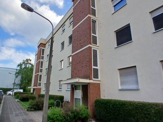 Wohnung zur Miete 1.100 € 3 Zimmer 76,6 m² 3. Geschoss frei ab 01.09.2026 Strehlener Straße 4 Langwasser Nürnberg 90473