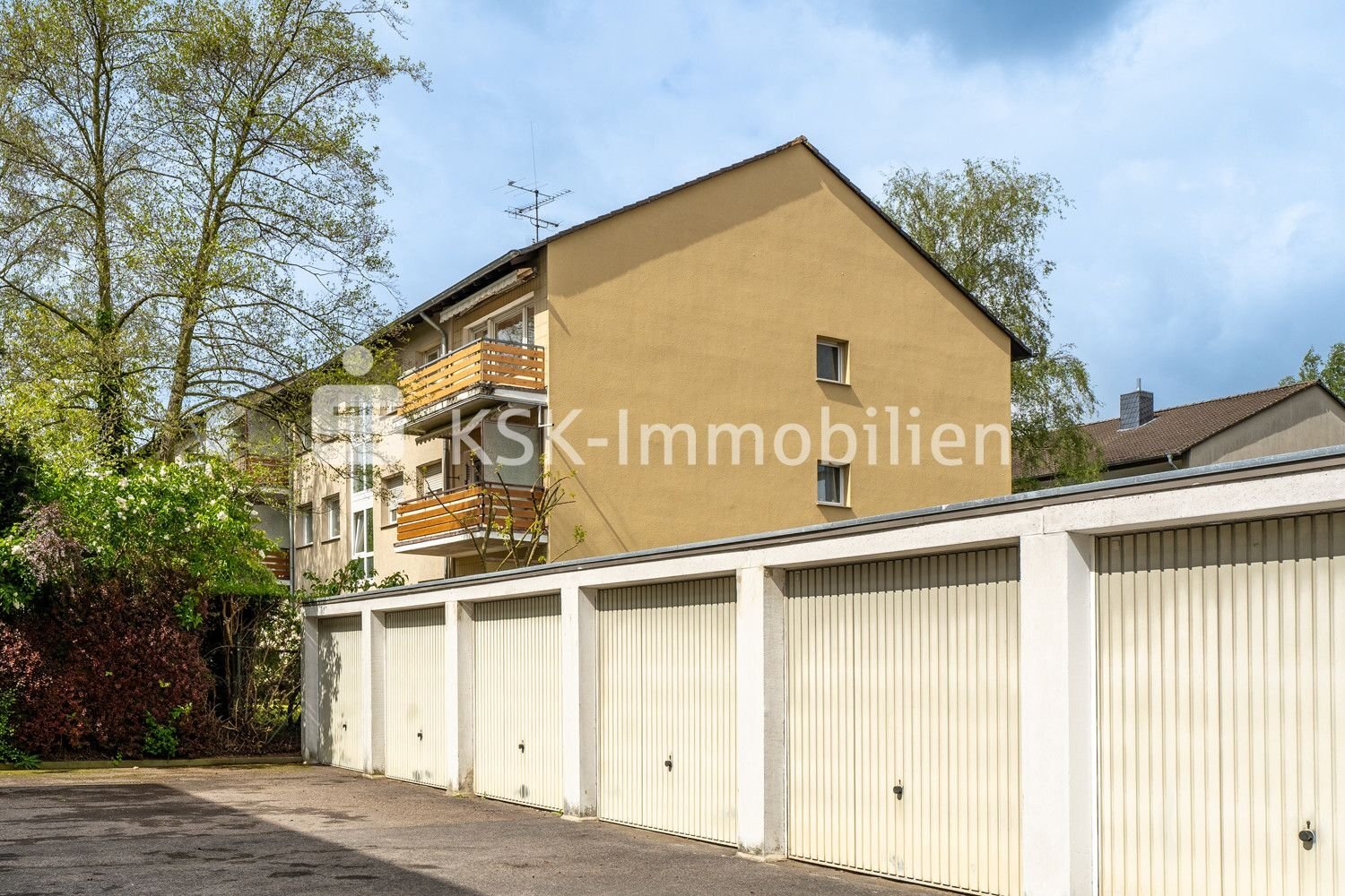 Wohnung zum Kauf 149.000 € 3 Zimmer 75 m²<br/>Wohnfläche 2.<br/>Geschoss Sindorf Kerpen 50170