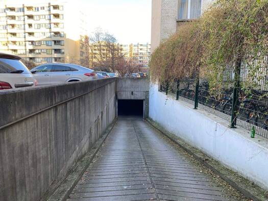 Tiefgarage zur Miete provisionsfrei 50 € Kreuzberg Berlin 10969