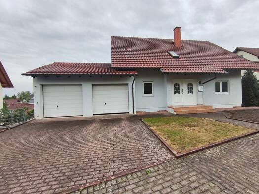 Einfamilienhaus zum Kauf provisionsfrei 550.000 € 7 Zimmer 197 m² 649 m² Grundstück Bödigheim Buchen (Odenwald) 74722