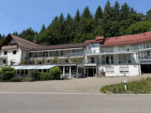 Betreutes Wohnen zum Kauf als Kapitalanlage geeignet 1.750.000 € 3.285,6 m² 3.567 m² Grundstück Wüstenrot Wüstenrot / Stangenbach 71543