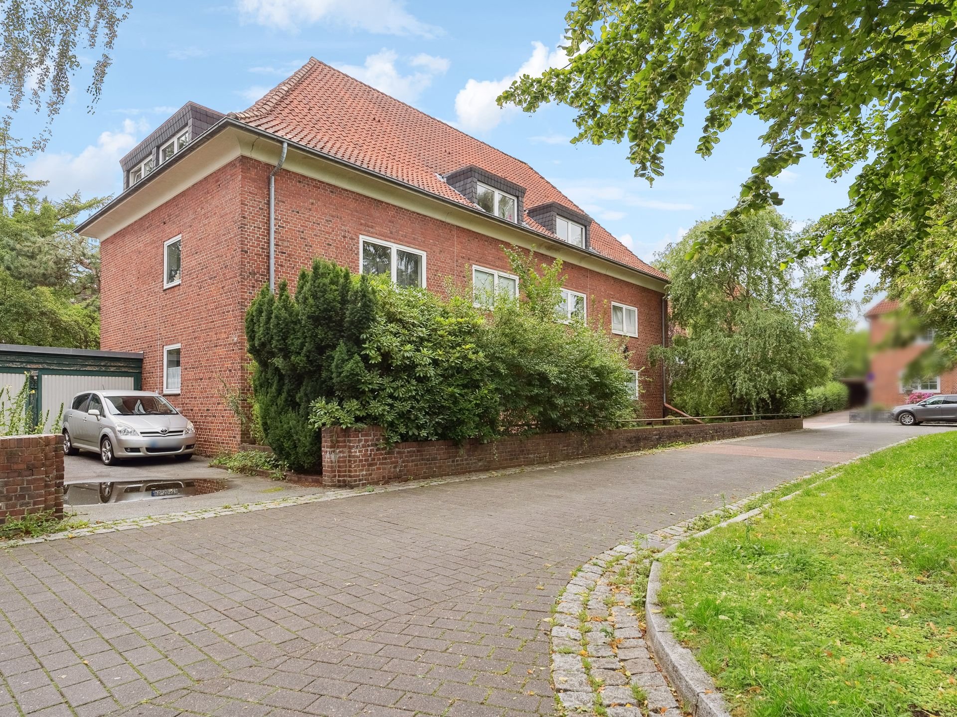 Mehrfamilienhaus zum Kauf 950.000 € 22 Zimmer 496,2 m²<br/>Wohnfläche 691 m²<br/>Grundstück Königskoppel Rendsburg 24768