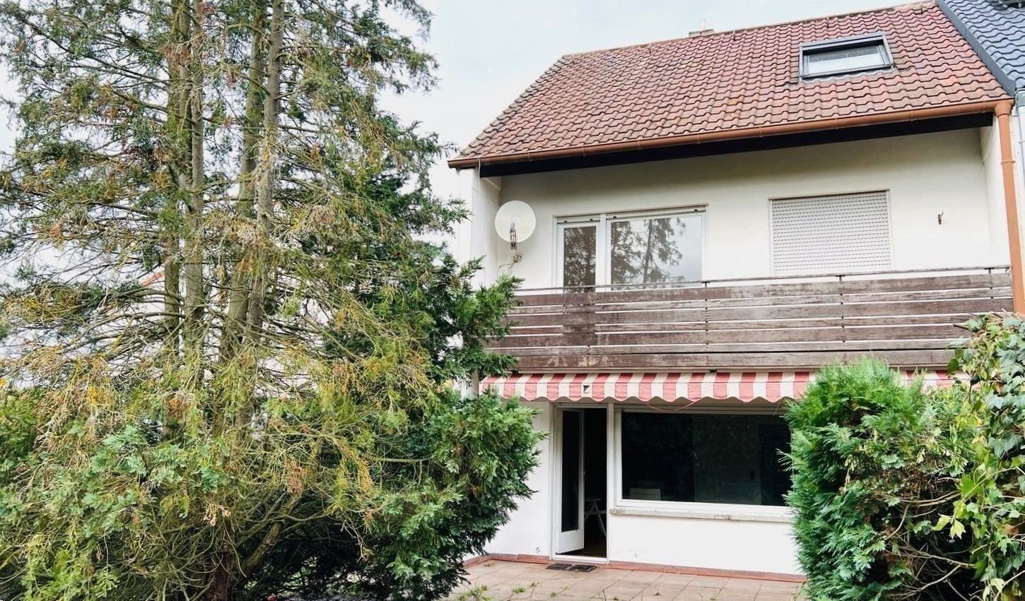 Doppelhaushälfte zum Kauf 650.000 € 4 Zimmer 145 m²<br/>Wohnfläche 490 m²<br/>Grundstück ab sofort<br/>Verfügbarkeit Büchenbach - Dorf Erlangen 91056