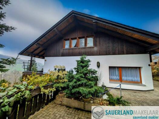 Einfamilienhaus zum Kauf 159.500 € 5 Zimmer 90 m² 1.278 m² Grundstück Heringhausen Diemelsee 34519
