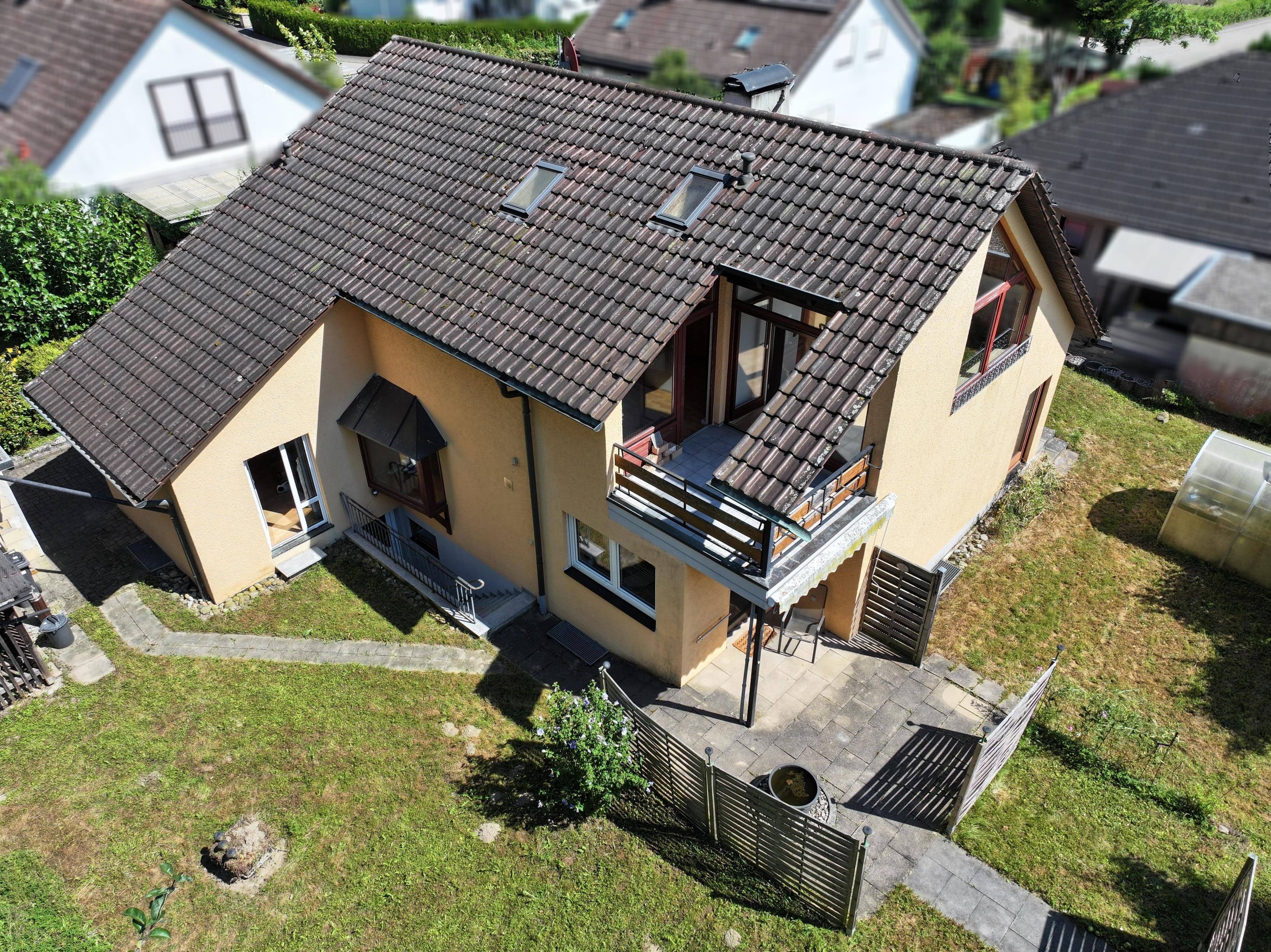 Einfamilienhaus zum Kauf 549.000 € 8,5 Zimmer 163 m²<br/>Wohnfläche 748 m²<br/>Grundstück Bermatingen Bermatingen 88697