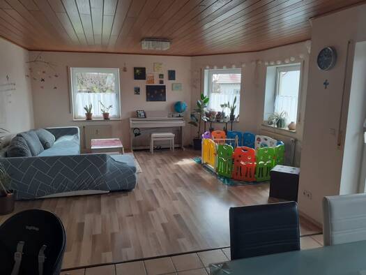 Wohnung zur Miete 600 € 3 Zimmer 78 m² frei ab 01.05.2026 Am Mühlfeld 16 Herrieden 91567