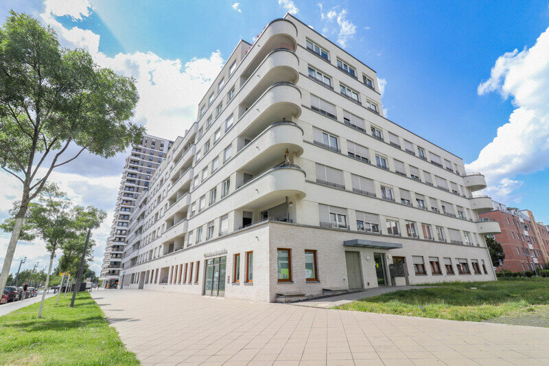 Wohnung zur Miete 1.597 € 3 Zimmer 105,9 m²<br/>Wohnfläche 2.<br/>Geschoss 01.02.2025<br/>Verfügbarkeit Europa-Allee 134 Bockenheim Frankfurt-Gallus 60486