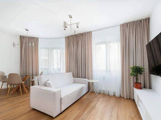 Wohnung zur Miete 480 € 1 Zimmer 45 m² frei ab sofort Maria-Goeppert-Straße 11 St. Jürgen Lübeck 23562