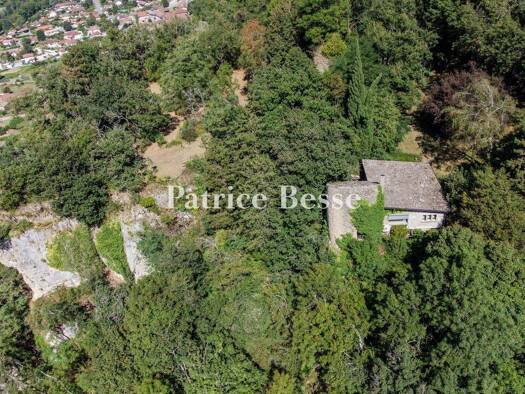 Reihenmittelhaus zum Kauf 395.000 € 3 Zimmer 100 m² 17.928 m² Grundstück Lagnieu 01150