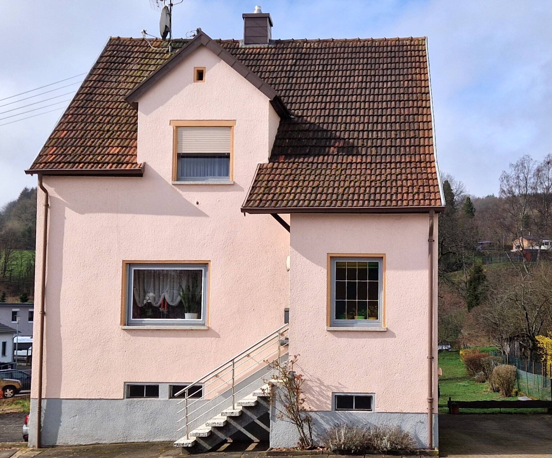 Einfamilienhaus zum Kauf 169.500 € 7 Zimmer 134 m²<br/>Wohnfläche 897 m²<br/>Grundstück ab sofort<br/>Verfügbarkeit Fürth Ottweiler 66564