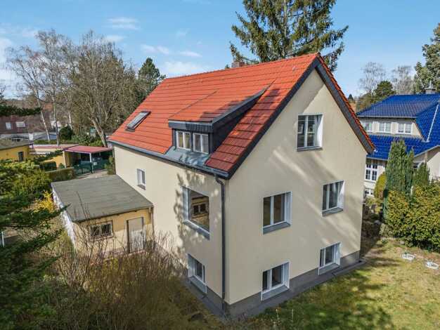 Einfamilienhaus zum Kauf 629.000 € 8 Zimmer 207 m² 747 m² Grundstück Lichtenrade Tempelhof-Schöneberg 12309