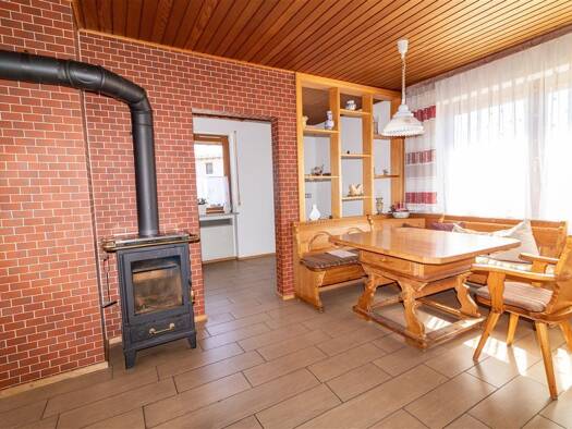 Einfamilienhaus zum Kauf 470.000 € 7 Zimmer 194,9 m² 1.329 m² Grundstück Münchsmünster Münchsmünster 85126