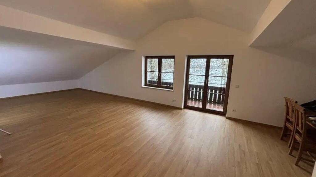 Wohnung zur Miete 1.000 € 2 Zimmer 70 m² Geschoss 1/2 frei ab 15.05.2026 Bad Aibling 83043