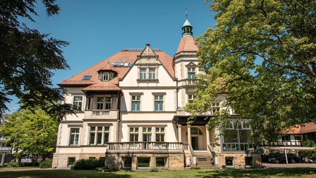 Büro zur Miete provisionsfrei 5.610 € 8 Zimmer 340 m² Bürofläche Schwägrichenstraße 23 Zentrum-Süd Leipzig 04107