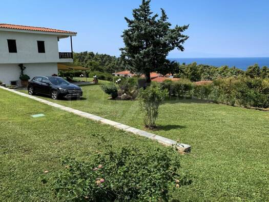 Reihenmittelhaus zum Kauf 480.000 € 250 m² Elani