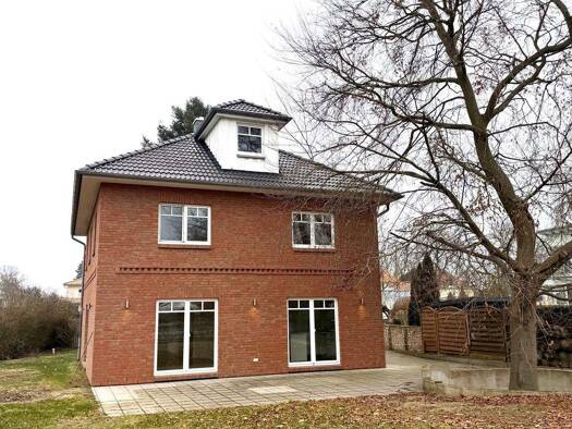 Einfamilienhaus zur Miete 3.200 € 6,5 Zimmer 190 m² 860 m² Grundstück frei ab 01.03.2026 Mahlow Blankenfelde-Mahlow 15831