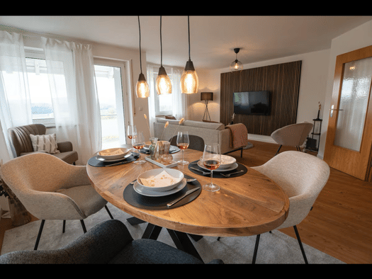 Wohnung zur Miete 1.450 € 3,5 Zimmer 94 m² Geschoss 1/3 frei ab 01.10.2026 Kadelburg Küssaberg 79790