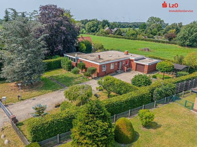 Bungalow zum Kauf 220.000 € 3 Zimmer 133,7 m² 1.632 m² Grundstück frei ab sofort Winkelsheide Varel 26316