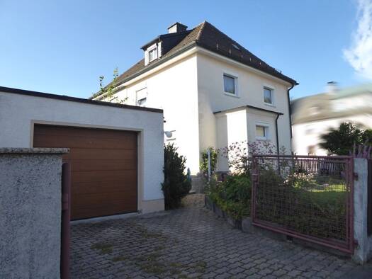 Doppelhaushälfte zum Kauf 99.000 € 4 Zimmer 90 m² 245 m² Grundstück Kirchenlamitz Kirchenlamitz 95158