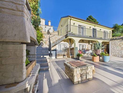 Einfamilienhaus zum Kauf 630.000 € 10 Zimmer 200 m² Bribir, Vinodolska Općina Bribir 51253