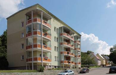 Wohnung zur Miete 375 € 3 Zimmer 62 m² 3. Geschoss frei ab 01.06.2025 Mittelstraße 31 b Ostviertel Gera 07546