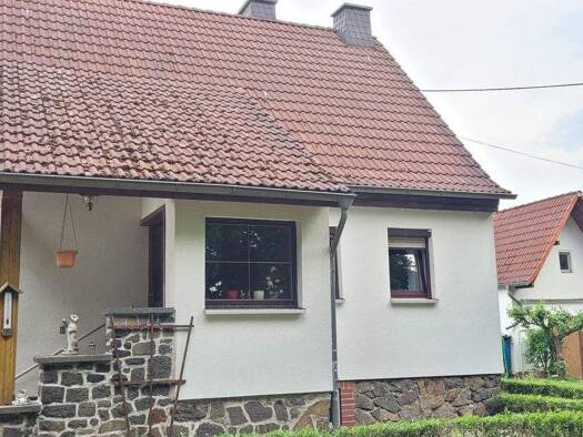 Einfamilienhaus zum Kauf 270.000 € 5 Zimmer 89 m² 2.200 m² Grundstück frei ab sofort Steinbach Bad Lausick 04651