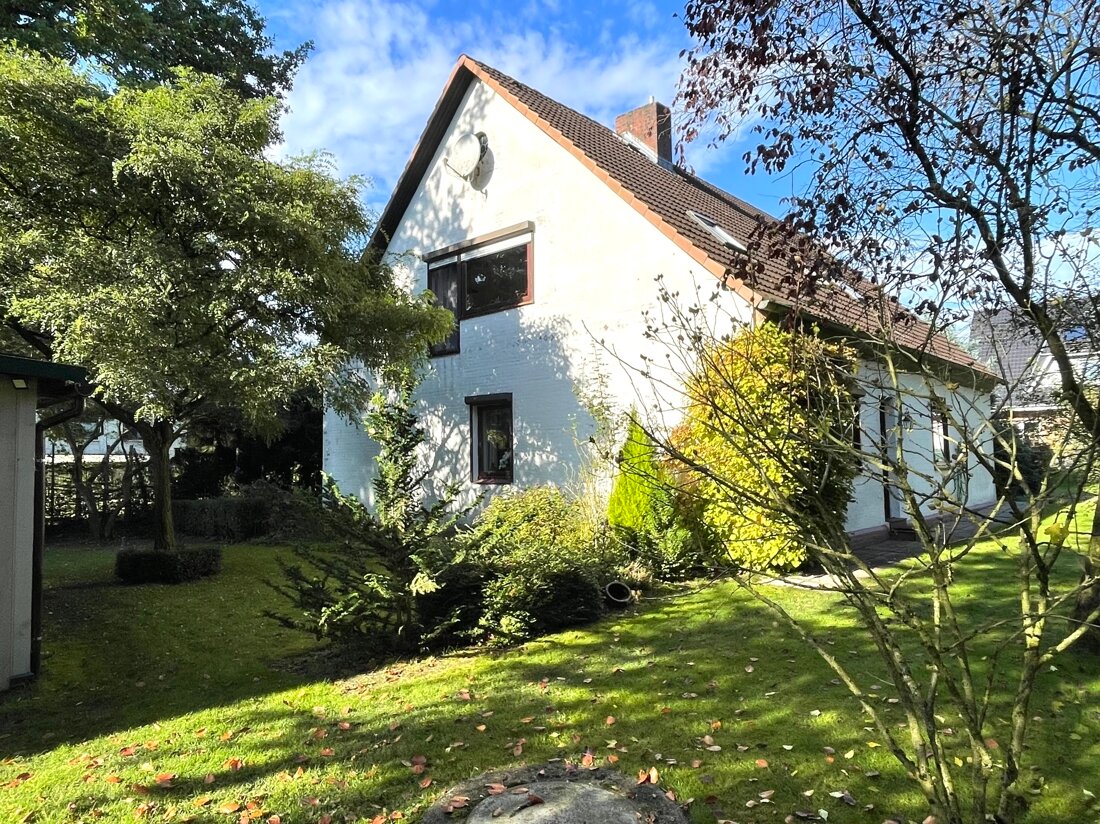 Einfamilienhaus zum Kauf provisionsfrei 395.000 € 8 Zimmer 204,6 m²<br/>Wohnfläche 1.910 m²<br/>Grundstück Bargstedt Bargstedt 21698