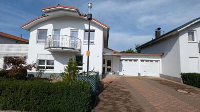 Haus zum Kauf provisionsfrei 469.000 € 5 Zimmer 136 m² 308 m² Grundstück Saarstraße Aldingen Aldingen 78554