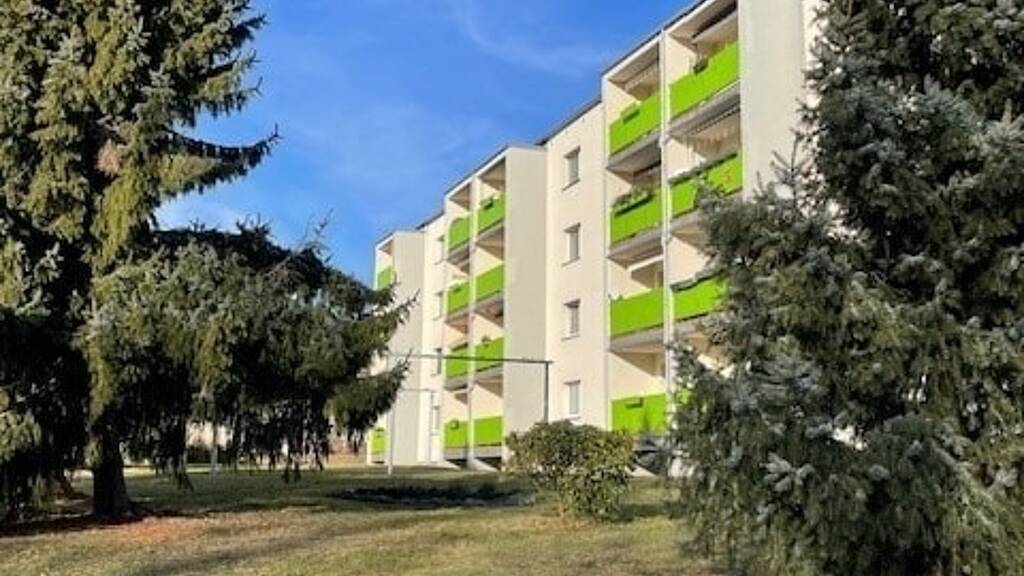 Wohnung zum Kauf 38.000 € 3 Zimmer 60,5 m² 2. Geschoss frei ab sofort Hohenleuben 07958