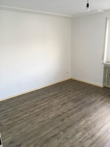 Wohnung zur Miete 320 € 1 Zimmer 33 m² 2. Geschoss frei ab 01.04.2025 Steinstraße 73 Innenstadt Gießen 35390