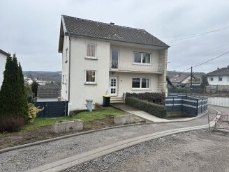 Einfamilienhaus zum Kauf 212.000 € 7 Zimmer 168 m²<br/>Wohnfläche 812 m²<br/>Grundstück Alsting 57515