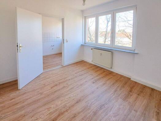 Studio zur Miete 310 € 1 Zimmer 22 m² 3. Geschoss Goethestraße 21 Zwenkau 04442