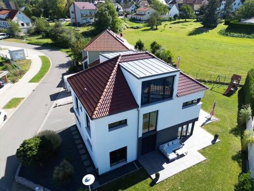 Einfamilienhaus zur Miete 6 Zimmer 239 m² 613 m² Grundstück Bräuningshof Langensendelbach 91094