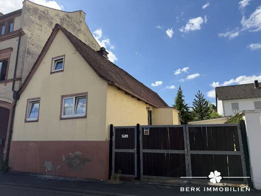 Einfamilienhaus zum Kauf 320.000 € 4 Zimmer 123,5 m² 570 m² Grundstück Damm Aschaffenburg 63741