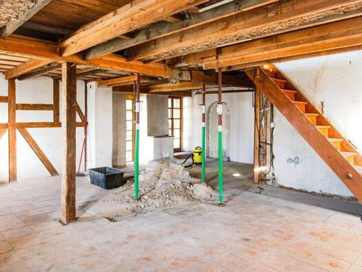 Reihenendhaus zum Kauf provisionsfrei 220.000 € 7 Zimmer 154 m² 258 m² Grundstück Schwörstadt 79739