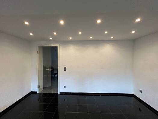 Büro zur Miete provisionsfrei 650 € 3 Zimmer 73 m² Bürofläche Eschelbronn 74927