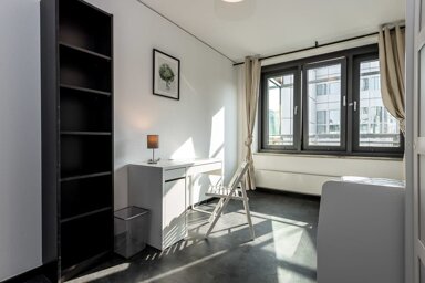 Wohnung zur Miete Wohnen auf Zeit 770 € 2 Zimmer 16 m² frei ab 04.02.2025 Weserstraße 40 Bahnhofsviertel Frankfurt am Main 60329