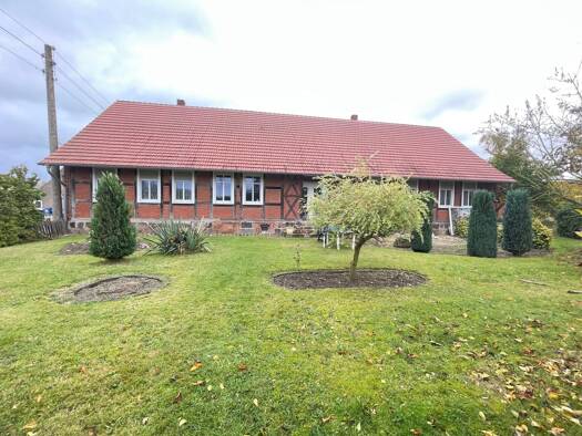 Einfamilienhaus zum Kauf 139.000 € 6 Zimmer 187 m² 1.699 m² Grundstück Dambeck Salzwedel 29410