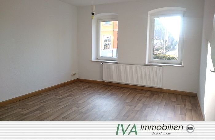 Wohnung zur Miete 250 € 2 Zimmer 52 m²<br/>Wohnfläche EG<br/>Geschoss ab sofort<br/>Verfügbarkeit Grenzstraße Weida Riesa 01587