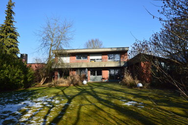 Einfamilienhaus zum Kauf 5 Zimmer 240 m² 1.152 m² Grundstück frei ab 01.08.2025 Lappersdorf Lappersdorf 93138