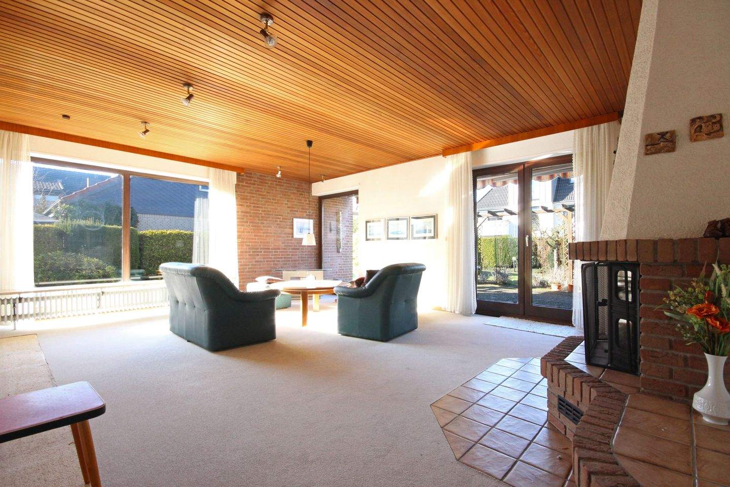 Immobilie in Weyhe - Großzügiges Einfamilienhaus mit Garten, Garage und Kamin in ruhiger Lage von Weyhe-Lahausen - Bild 3