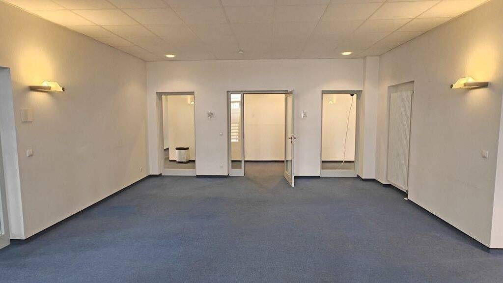 Bürofläche zur Miete 12,21 € 377 m² Bürofläche Karlsfeld 85757