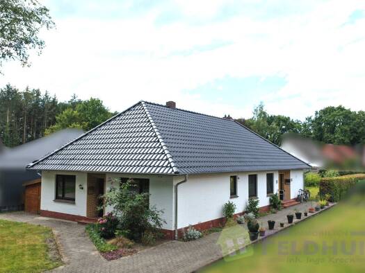 Bungalow zum Kauf 199.000 € 6 Zimmer 165 m² 832 m² Grundstück Brinkum Brinkum 26835