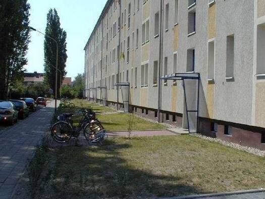 Wohnung zur Miete 395 € 3 Zimmer 57,3 m² 3. Geschoss Franz-Mehring-Straße 6 Stendal 39576