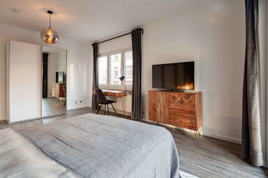 Wohnung zur Miete Wohnen auf Zeit 870 € 3 Zimmer 22 m² frei ab 04.04.2025 Emil-Claar-Straße 17 Westend - Süd Frankfurt am Main 60322